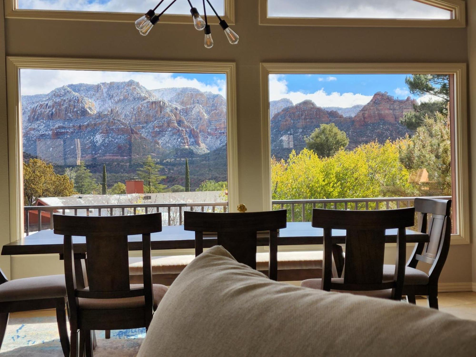 Sedona Radiance, Telescope & Stars, Grand Red Rock Views Patio Deck, Pool & Hot Tub, Fire Pit! Villa Exterior photo