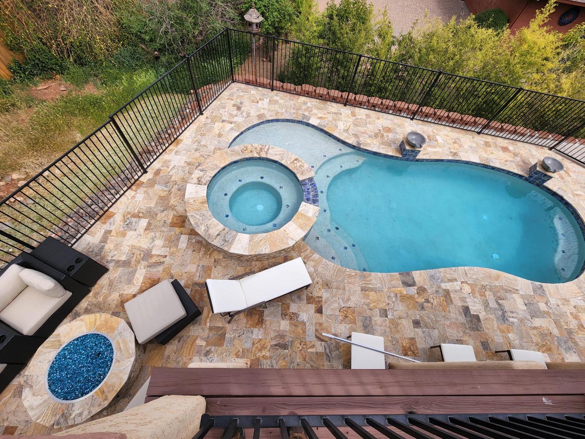 Sedona Radiance, Telescope & Stars, Grand Red Rock Views Patio Deck, Pool & Hot Tub, Fire Pit! Villa Exterior photo