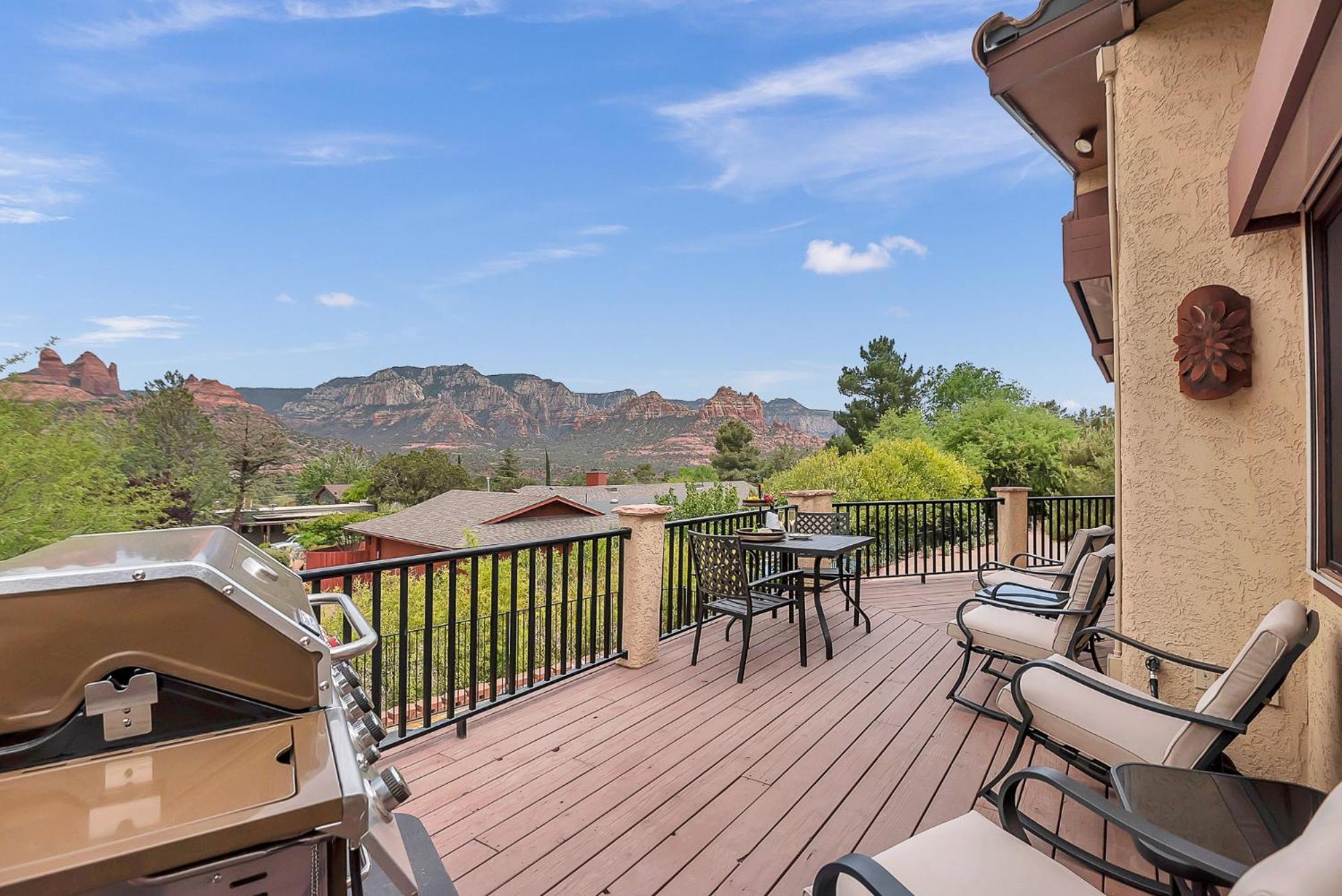 Sedona Radiance, Telescope & Stars, Grand Red Rock Views Patio Deck, Pool & Hot Tub, Fire Pit! Villa Exterior photo